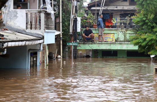  Anies Targetkan Genangan Air di Jakarta Surut Dalam Waktu 6 Jam