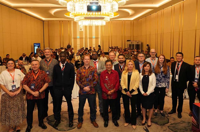  Inggris Luncurkan Misi Perdagangan Siber Pertama di Indonesia